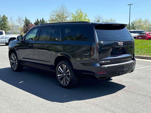 Used 2025 Cadillac Escalade ESV Sport w/ LPO, Floor Liner Package AWD/4WD image 23