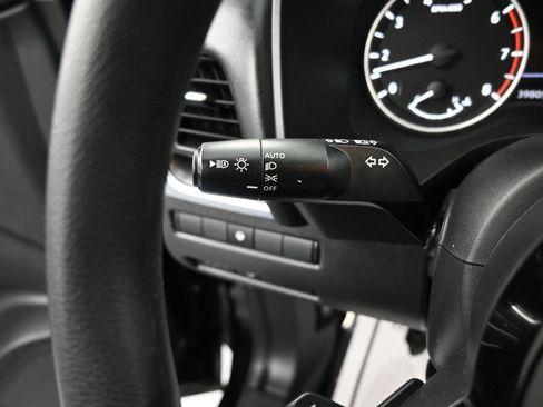 Used 2023 Nissan Rogue SV image 18