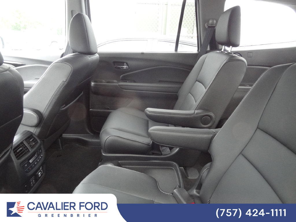 Used 2021 Honda Pilot Touring image 9