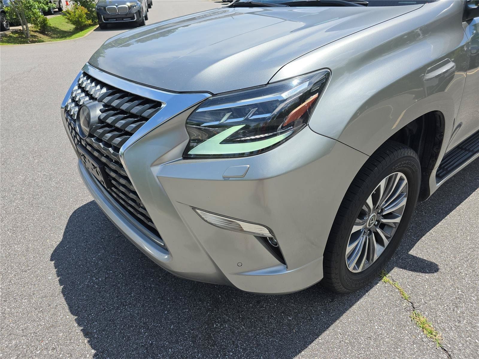 Used 2021 Lexus GX 460 Luxury w/ Accessory Package AWD/4WD image 9