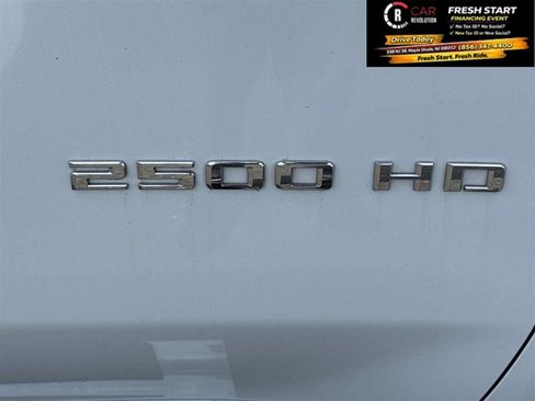 Used 2024 Chevrolet Silverado 2500 LT AWD/4WD image 9