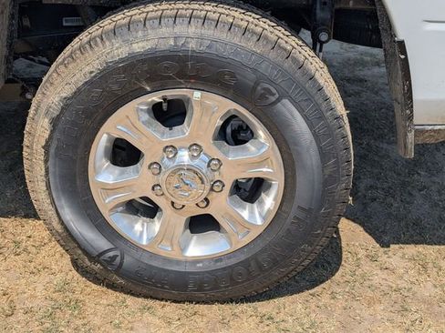 New 2026 RAM 2500 Big Horn AWD/4WD image 8