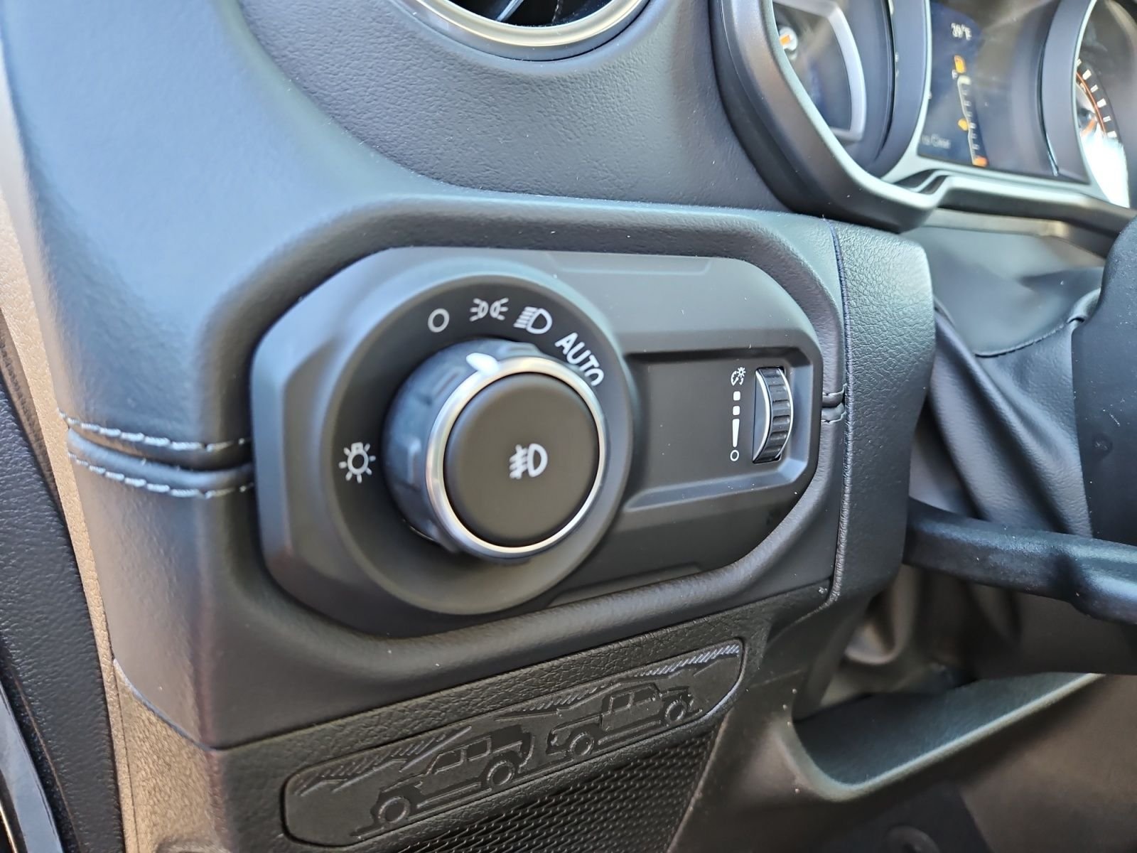New 2026 Jeep Wrangler Unlimited Sahara AWD/4WD image 23