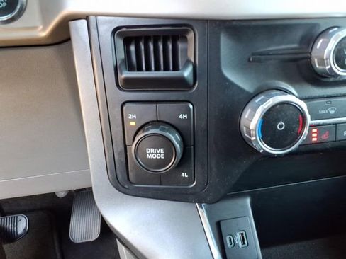 Certified 2022 Ford F150 XLT w/ Equipment Group 302A High image 28