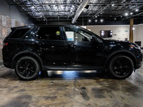 Used 2022 Land Rover Discovery Sport S image 7