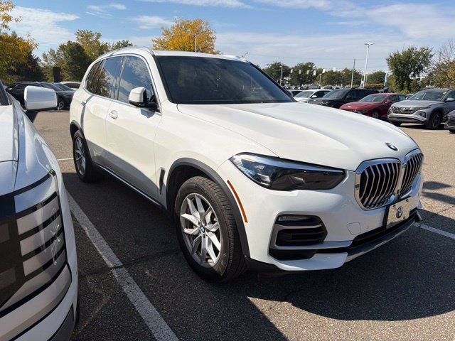 Used 2021 BMW X5 xDrive40i w/ Premium Package AWD/4WD image 4