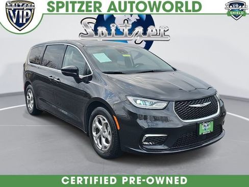 Used 2024 Chrysler Pacifica Limited FWD image 1