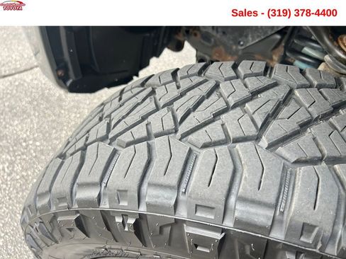 Used 2017 Toyota Tundra SR5 AWD/4WD image 24