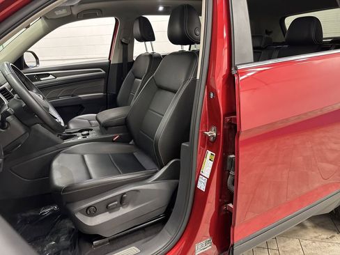 Used 2021 Volkswagen Atlas SE w/ Panoramic Sunroof Package image 4