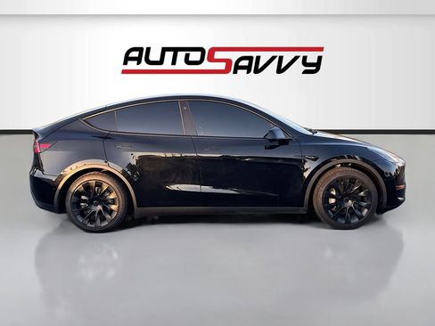 Used 2021 Tesla Model Y 2WD image 8