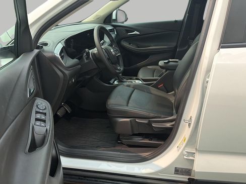 Used 2024 Buick Encore GX Sport Touring AWD/4WD image 11