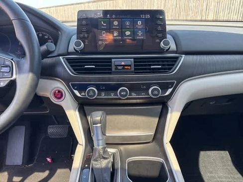 Used 2022 Honda Accord EX-L image 18