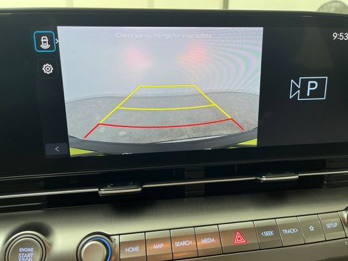 Used 2025 Hyundai Kona SE AWD/4WD image 23