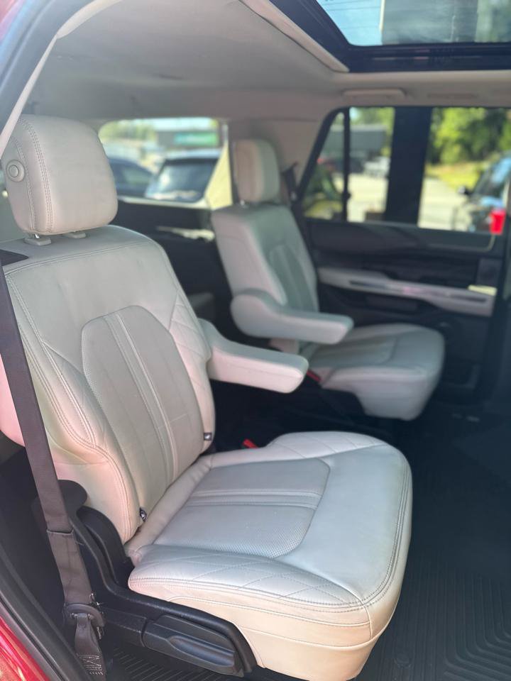 Used 2019 Ford Expedition Platinum AWD/4WD image 12