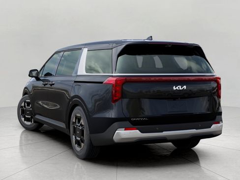 New 2026 Kia Carnival EX image 4