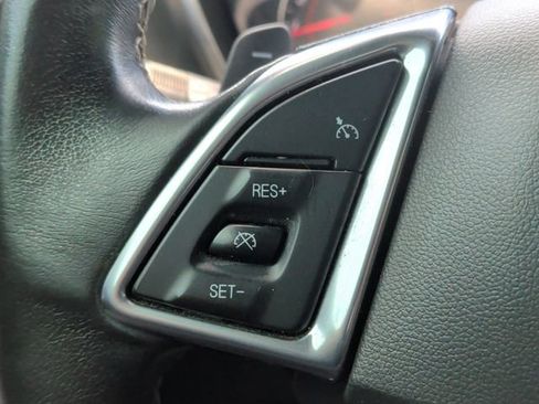 Used 2022 Chevrolet Camaro LT RWD image 17