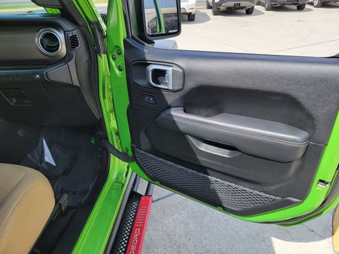 Used 2019 Jeep Wrangler Rubicon AWD/4WD image 15