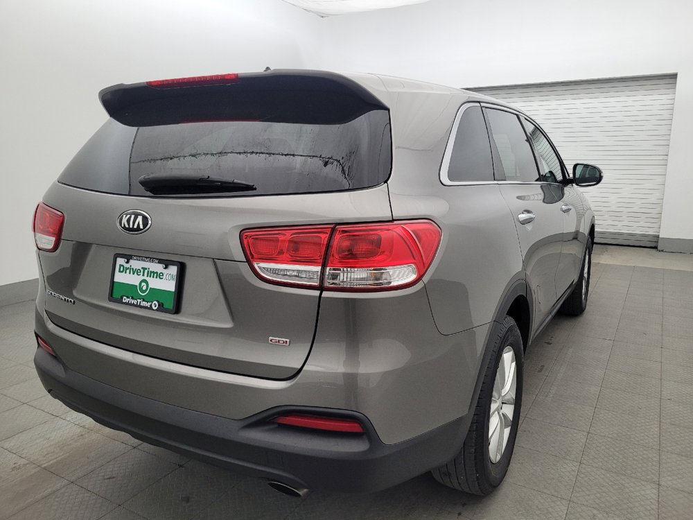 Used 2016 Kia Sorento L FWD image 9