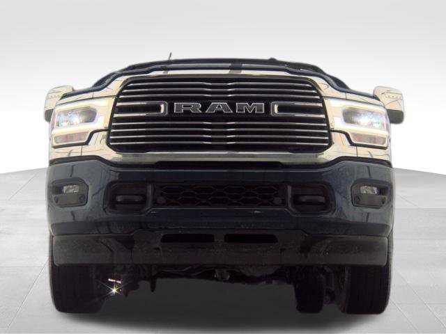 Used 2024 RAM 2500 Laramie AWD/4WD image 2