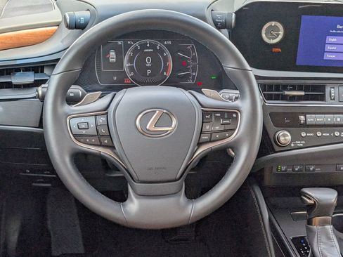 Used 2025 Lexus ES 350 w/ Premium Package FWD image 15