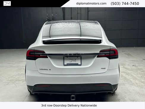 Used 2018 Tesla Model X 75D image 5