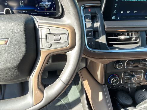 Used 2023 Chevrolet Suburban High Country w/ Advanced Technology Package image 20