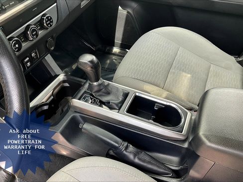 Used 2018 Toyota Tacoma SR5 RWD image 17
