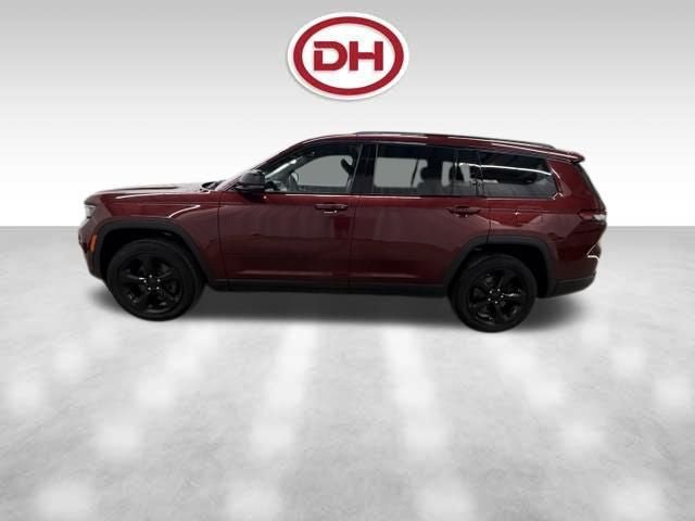 Used 2025 Jeep Grand Cherokee L Altitude AWD/4WD image 9
