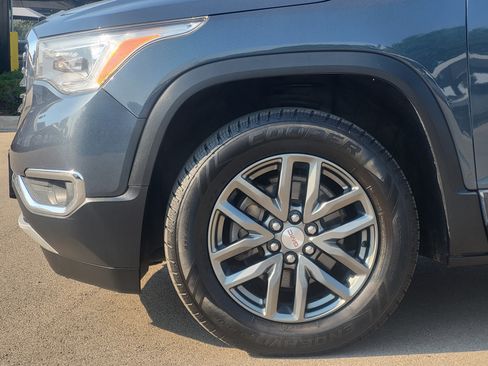 Used 2019 GMC Acadia SLT AWD/4WD image 9