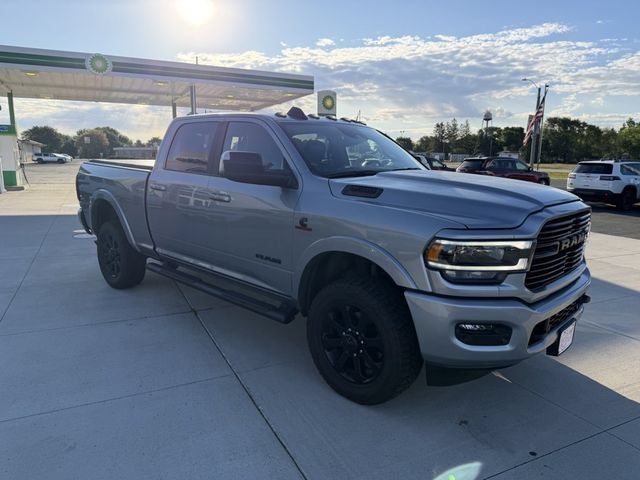 Used 2022 RAM 2500 Laramie AWD/4WD image 1