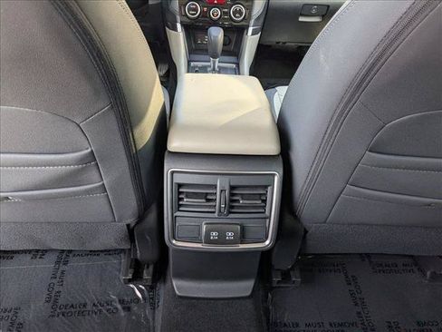 Used 2024 Subaru Forester Premium AWD/4WD image 18