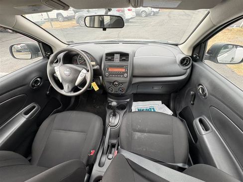 Used 2015 Nissan Versa S Plus FWD image 11