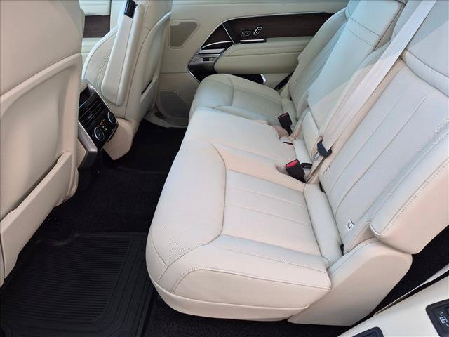 New 2027 Land Rover Range Rover Long Wheelbase SE AWD/4WD image 15