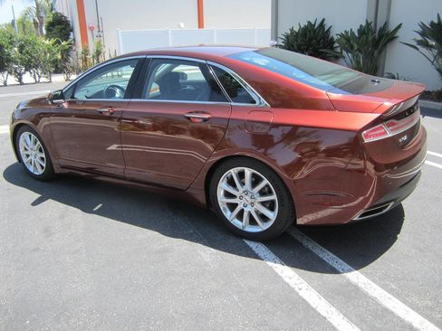 Used 2016 Lincoln MKZ Hybrid w/ Equipment Group 600A Reserve FWD image 6