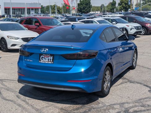 Used 2017 Hyundai Elantra SE FWD image 3