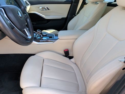 Used 2019 BMW 330i Sedan w/ Driving Assistance Package RWD image 26