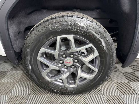 New 2026 GMC Sierra 1500 SLT w/ X31 Off-Road Package AWD/4WD image 17