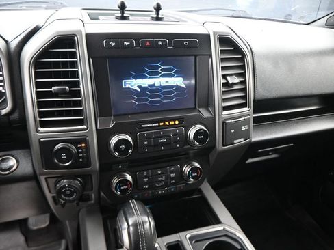 Used 2017 Ford F150 Raptor w/ Equipment Group 802A Luxury AWD/4WD image 3