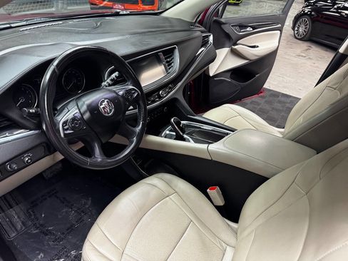 Used 2021 Buick Enclave Essence image 31