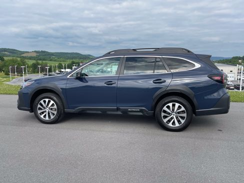 Certified 2024 Subaru Outback Premium AWD/4WD image 7