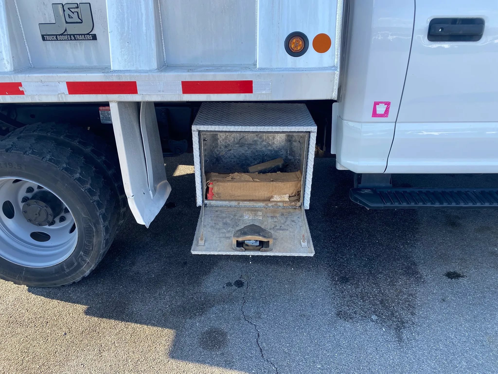 Used 2019 Ford F550 4x4 Regular Cab Super Duty image 26