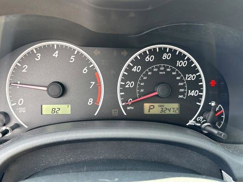 Used 2013 Toyota Corolla LE FWD image 18