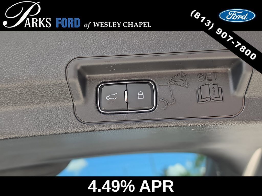 Certified 2022 Ford Explorer Platinum w/ Equipment Group 601A AWD/4WD image 10