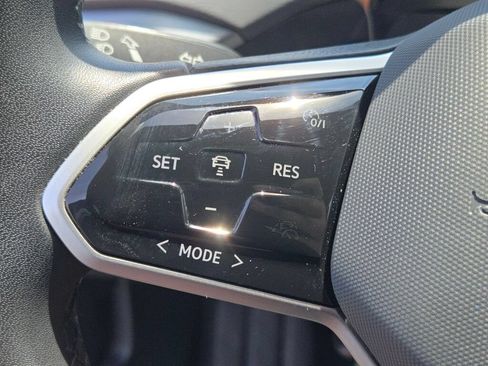 Used 2023 Volkswagen ID.4 Pro RWD image 29