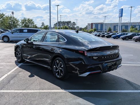Used 2025 Hyundai Sonata SEL FWD image 5