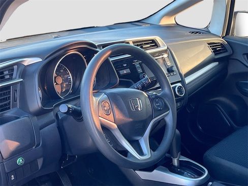 Used 2020 Honda Fit LX image 9