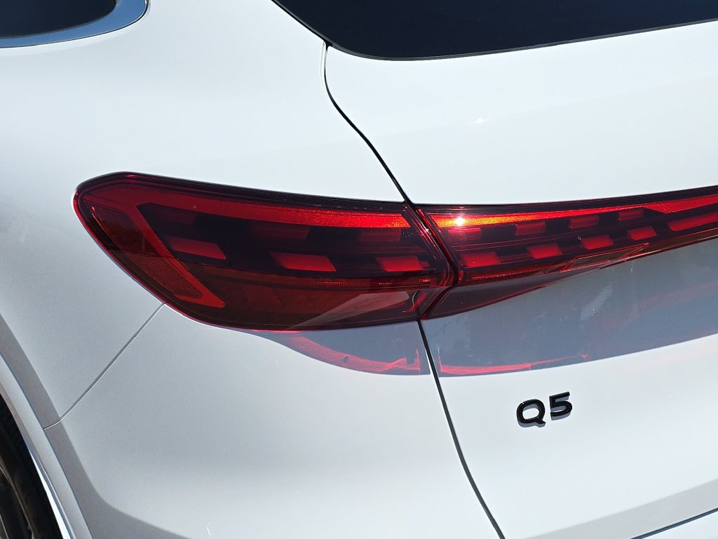 New 2026 Audi Q5 Premium Plus w/ Premium Plus AWD/4WD image 34