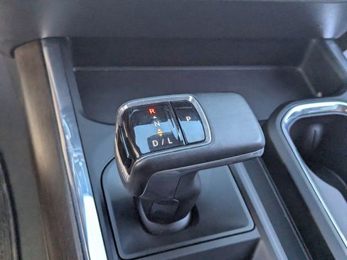 Used 2023 Chevrolet Silverado 1500 High Country w/ Technology Package image 27