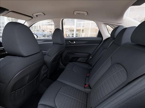 New 2026 Kia K5 LXS FWD image 18