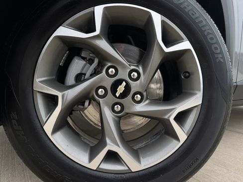 Used 2025 Chevrolet Trax LT w/ Driver Confidence Package FWD image 9